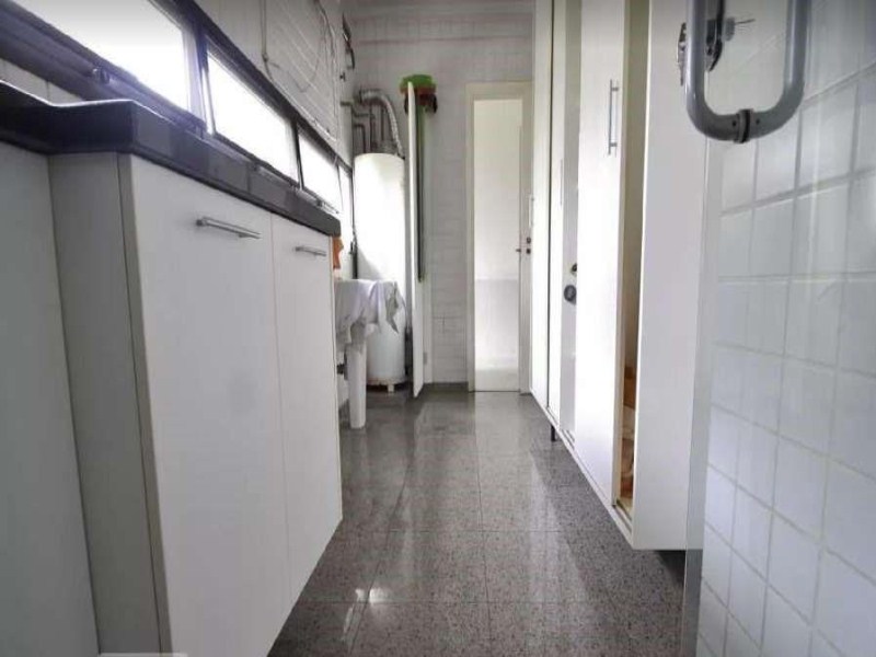 Apartamento à venda com 4 quartos, 190m² - Foto 13