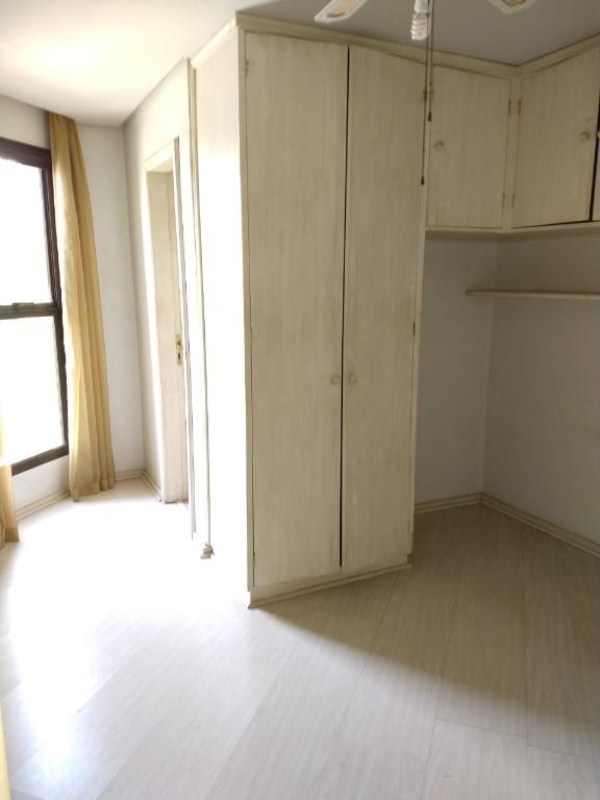 Apartamento à venda com 2 quartos, 158m² - Foto 9