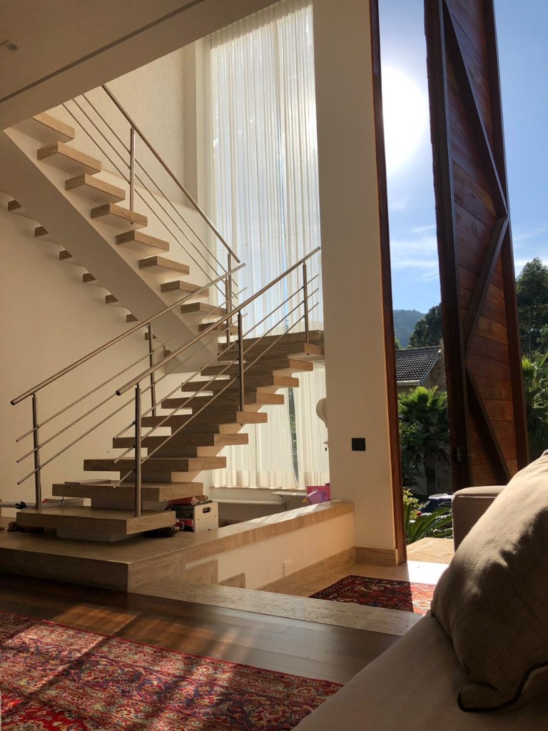 Casa à venda com 5 quartos, 403m² - Foto 1