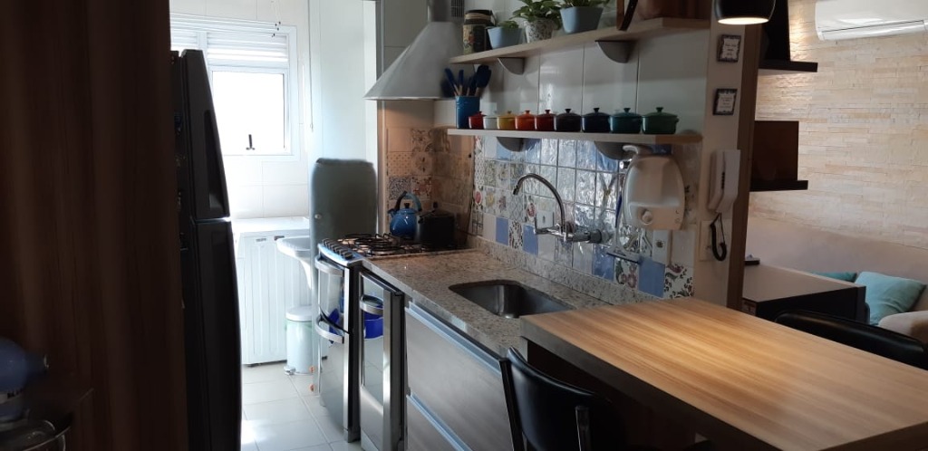 Apartamento à venda com 2 quartos, 72m² - Foto 4