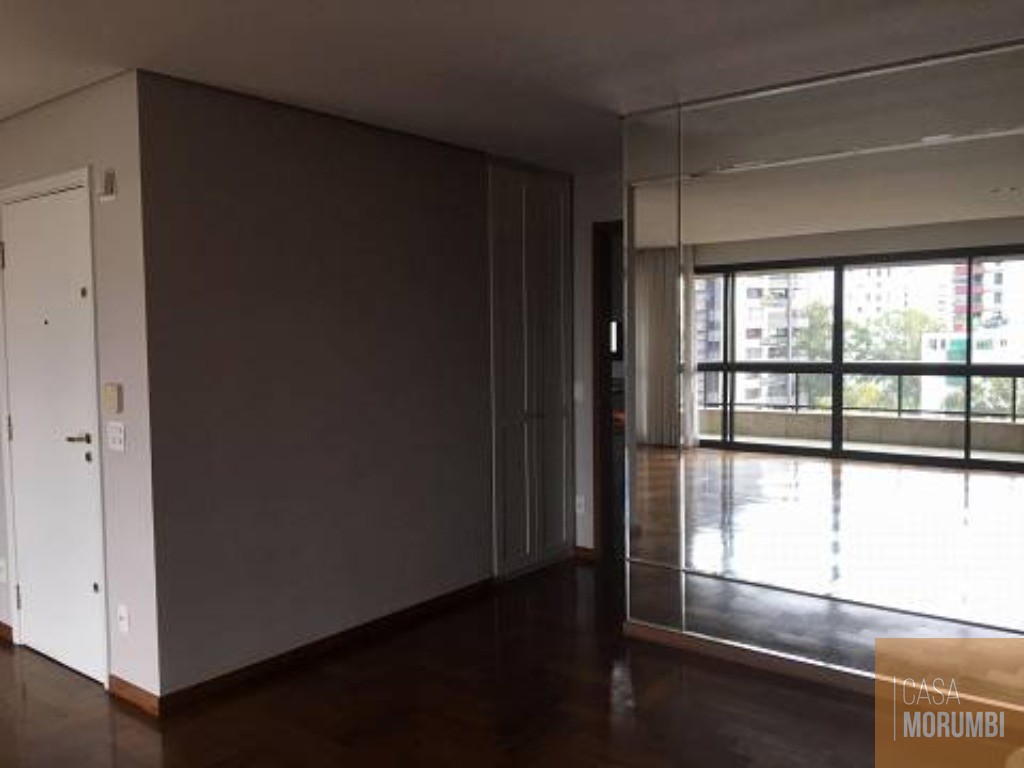 Apartamento à venda com 4 quartos, 225m² - Foto 2