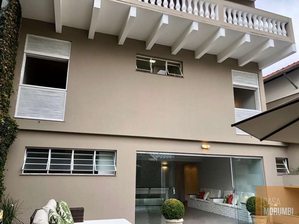 Casa à venda com 3 quartos, 272m² - Foto 1