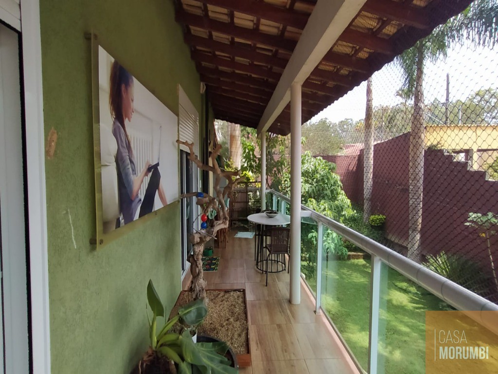 Casa à venda com 4 quartos, 500m² - Foto 1