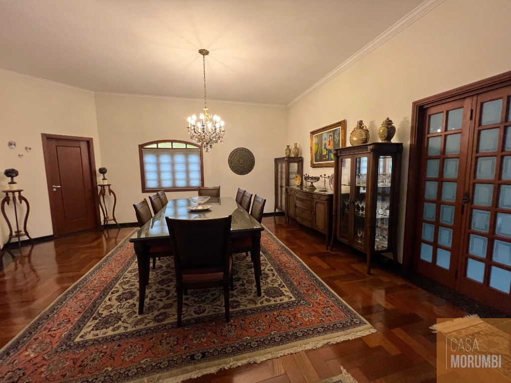 Casa à venda com 7 quartos, 1869m² - Foto 41