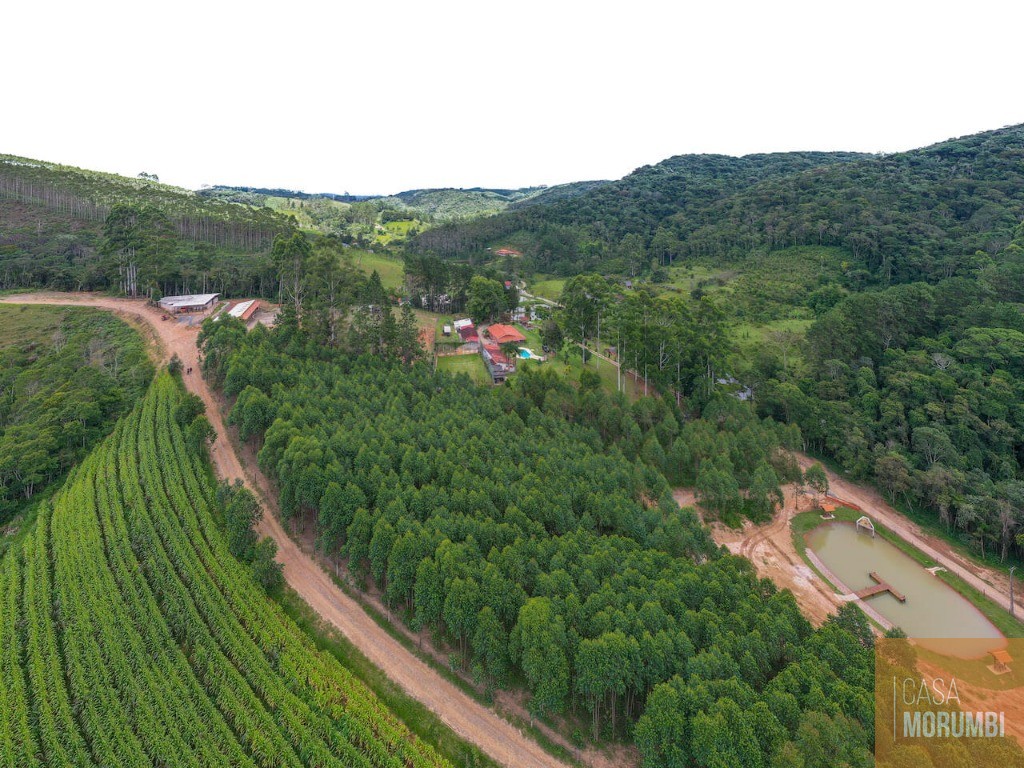 Fazenda à venda com 9 quartos, 110m² - Foto 2