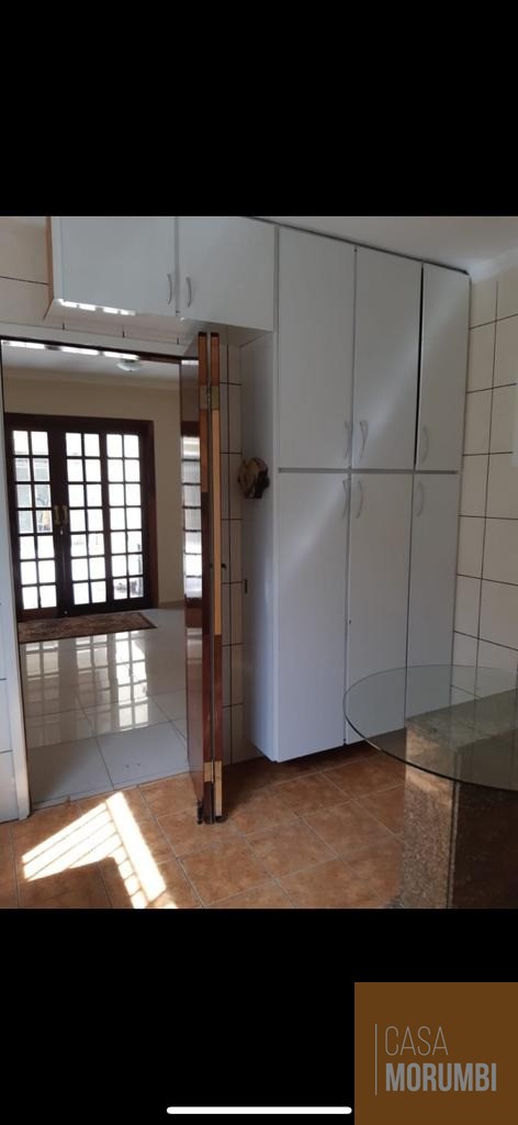 Casa à venda e aluguel com 5 quartos, 220m² - Foto 11