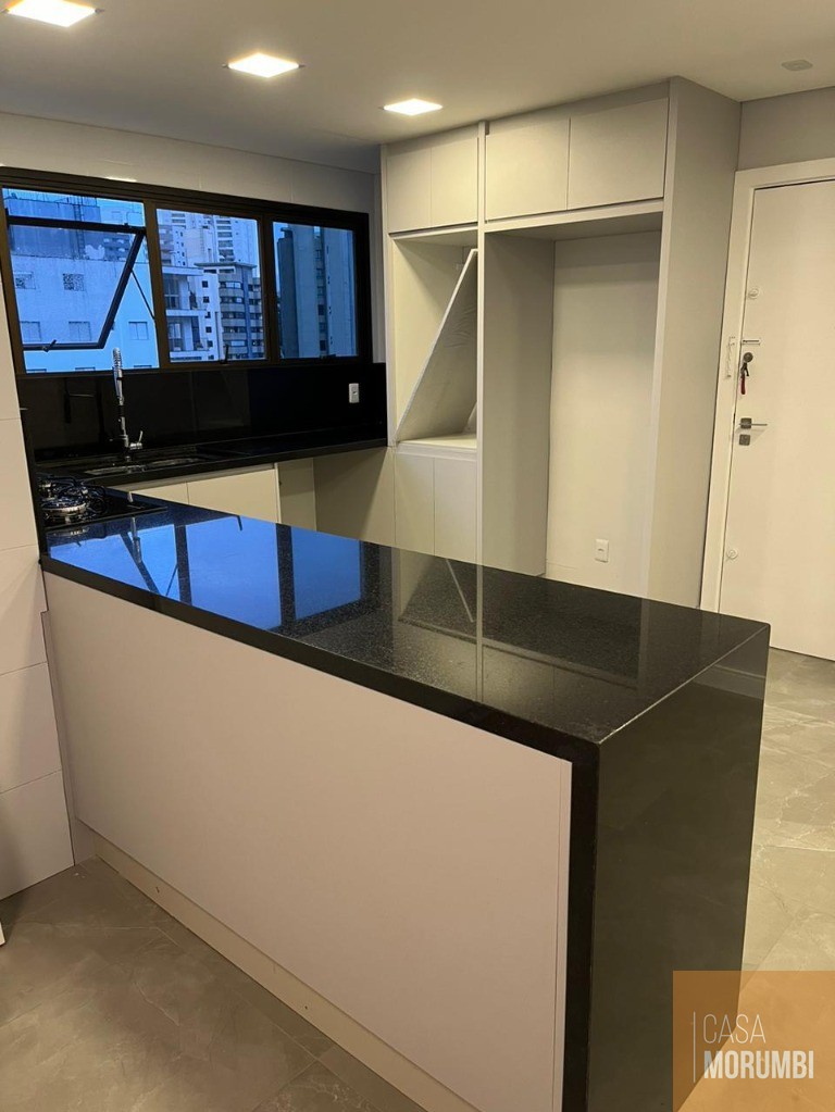 Apartamento à venda com 4 quartos, 200m² - Foto 14