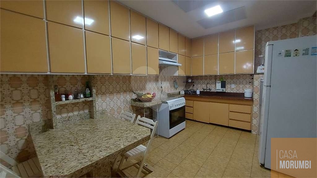 Casa à venda com 3 quartos, 237m² - Foto 3