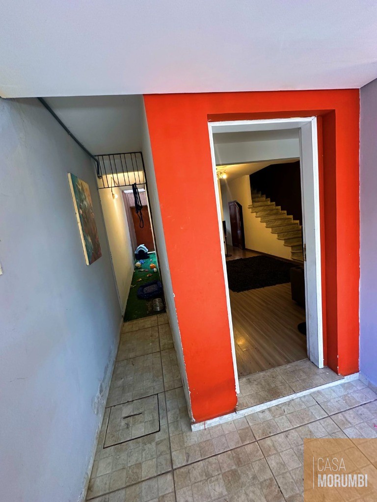 Casa à venda com 3 quartos, 210m² - Foto 4