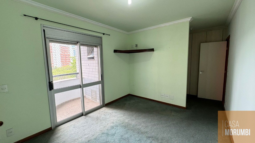 Apartamento à venda com 4 quartos, 190m² - Foto 4