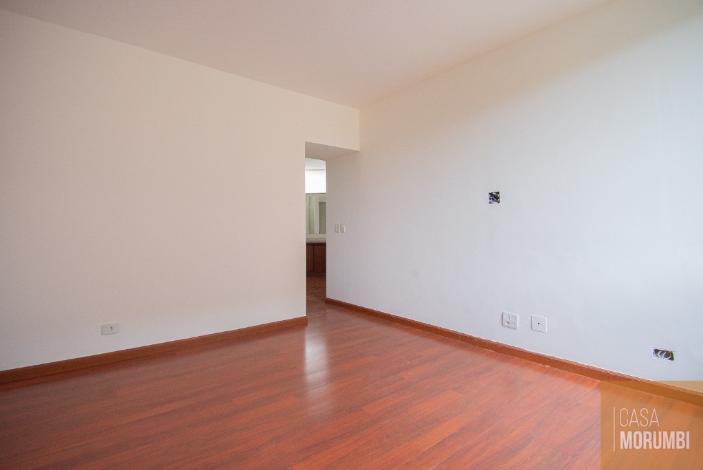 Casa à venda com 4 quartos, 700m² - Foto 57