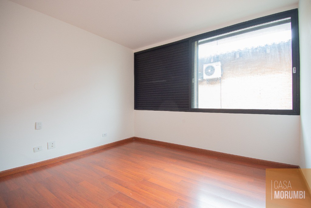 Casa à venda com 4 quartos, 700m² - Foto 44