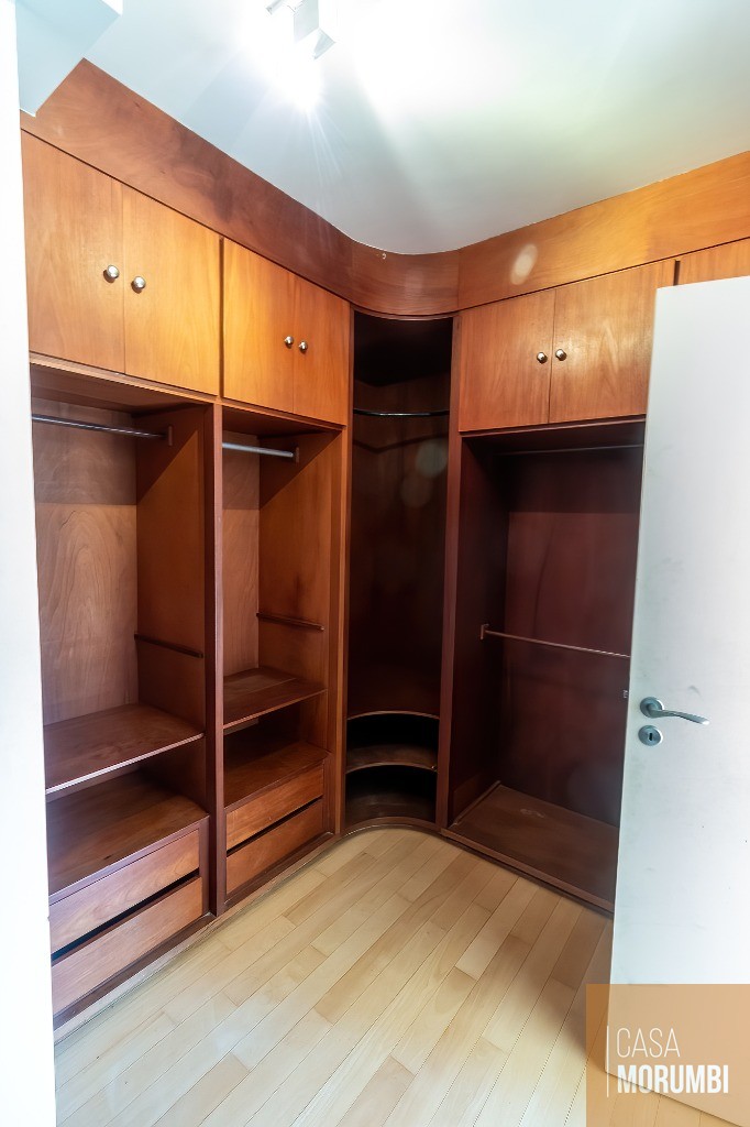 Apartamento para alugar com 3 quartos, 240m² - Foto 34