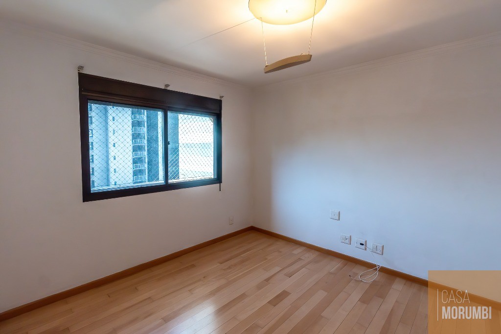 Apartamento para alugar com 3 quartos, 240m² - Foto 41