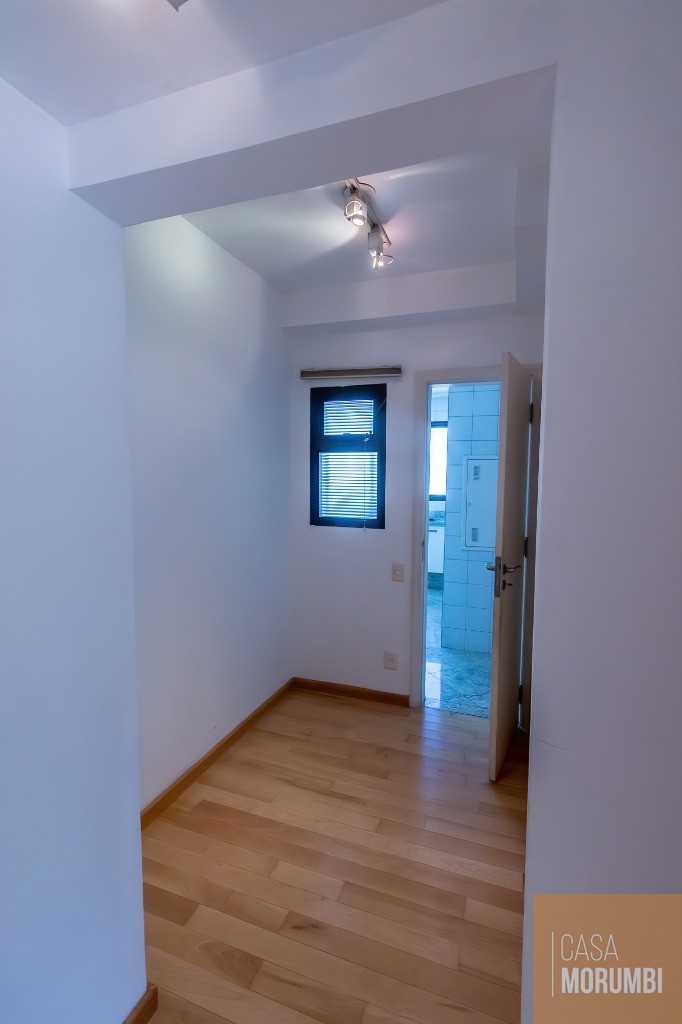 Apartamento para alugar com 3 quartos, 240m² - Foto 23