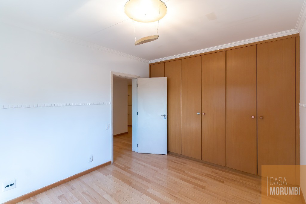 Apartamento para alugar com 3 quartos, 240m² - Foto 36