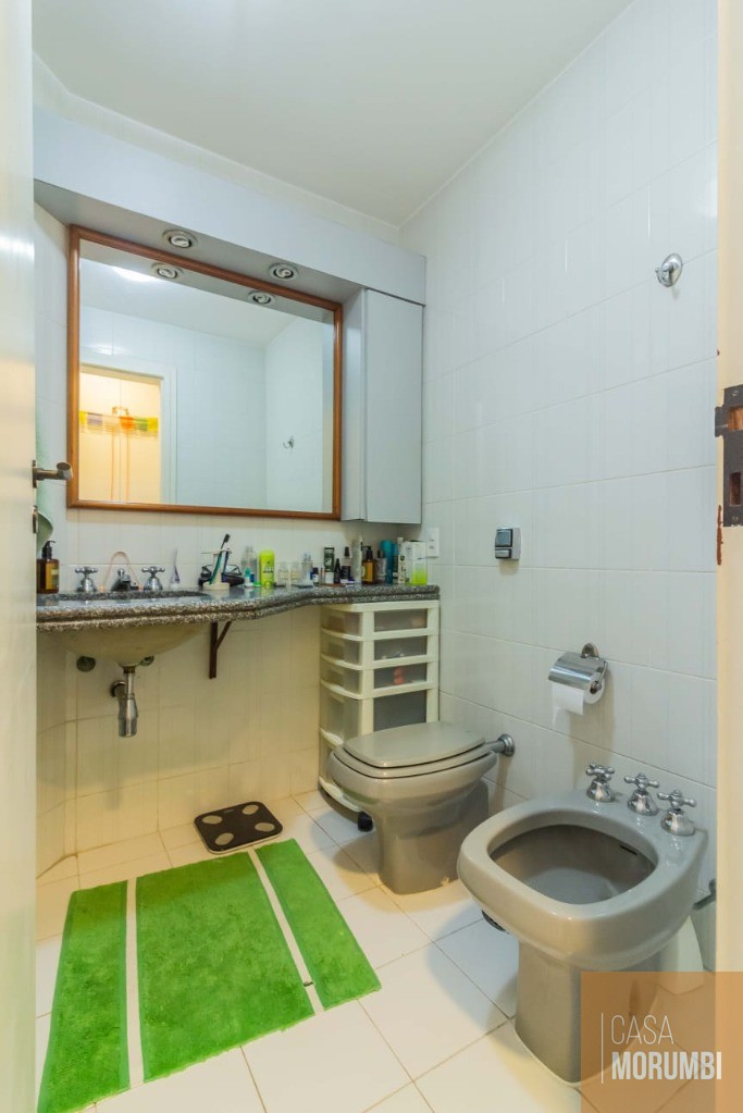 Apartamento à venda com 3 quartos, 242m² - Foto 23