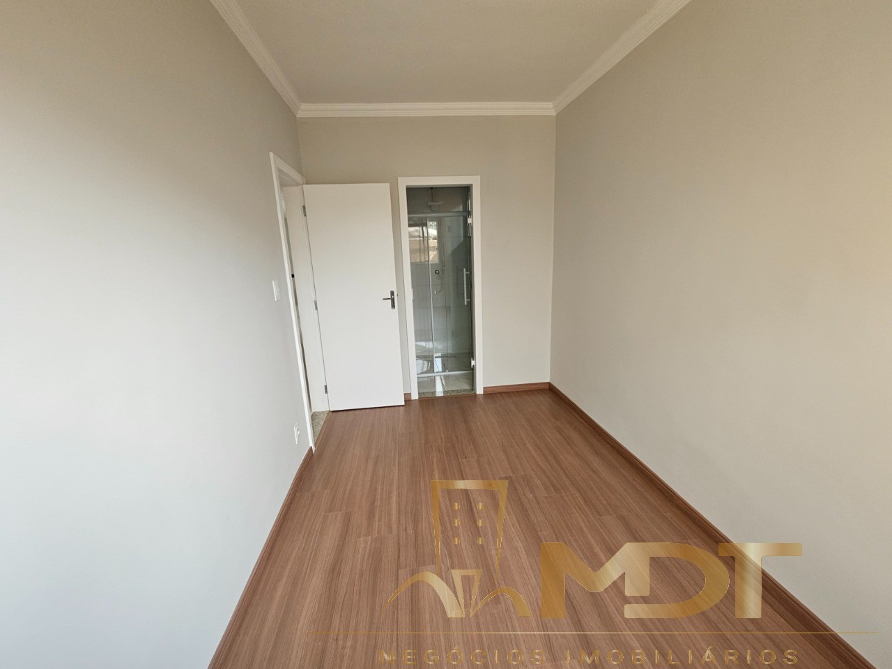 Casa à venda com 3 quartos, 105m² - Foto 11