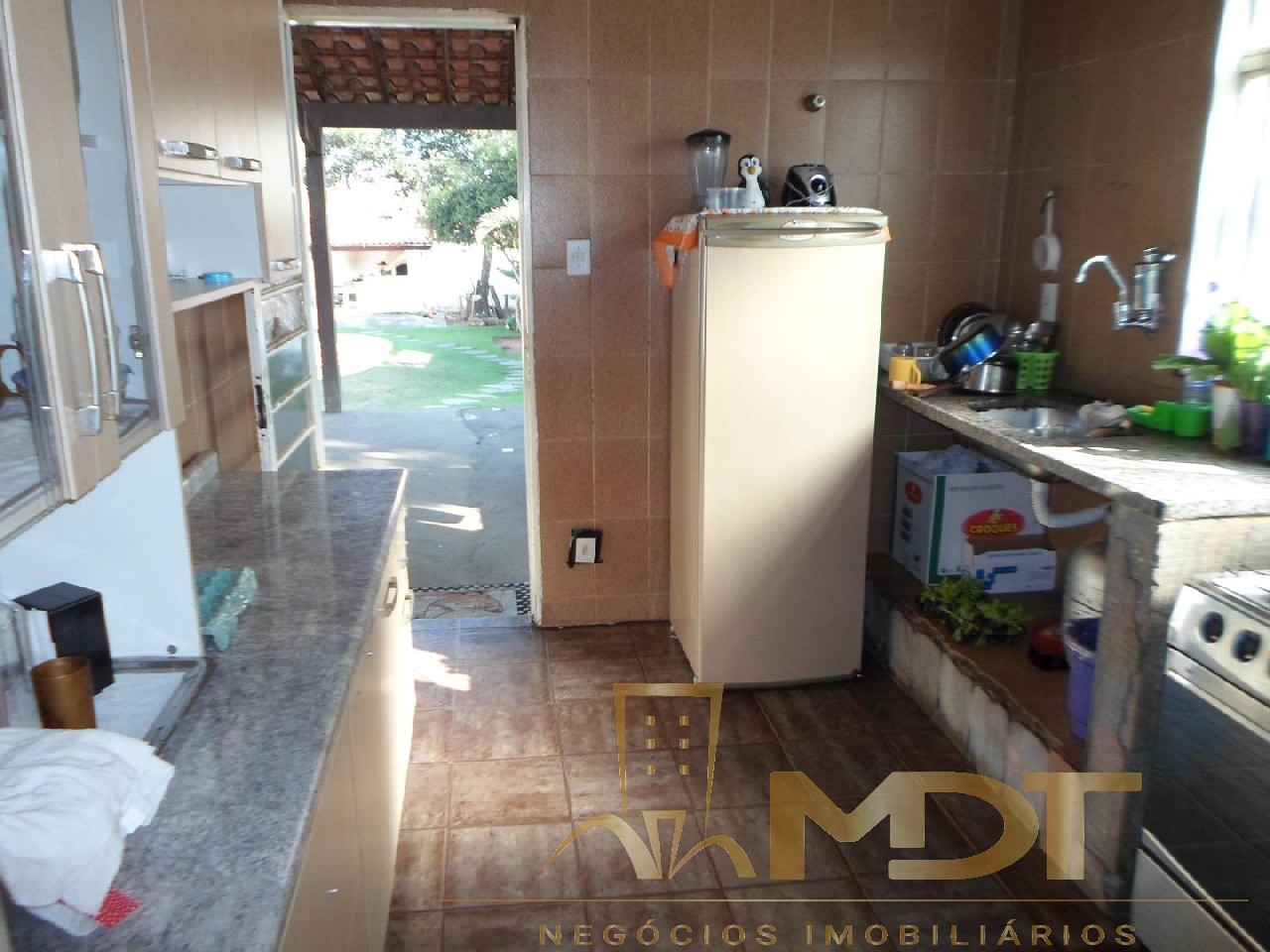 Casa à venda com 3 quartos, 200m² - Foto 5