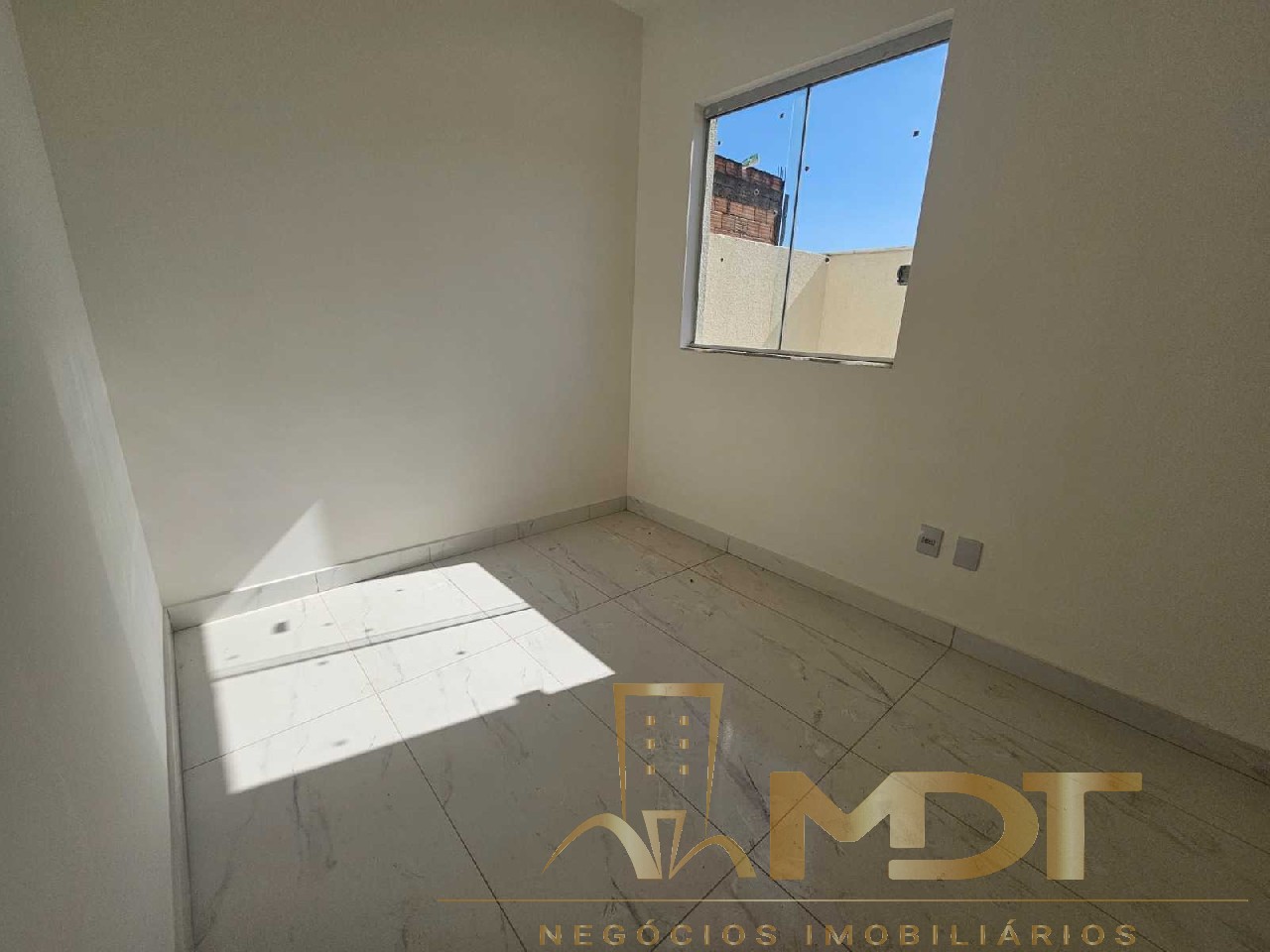 Apartamento à venda com 2 quartos, 80m² - Foto 25