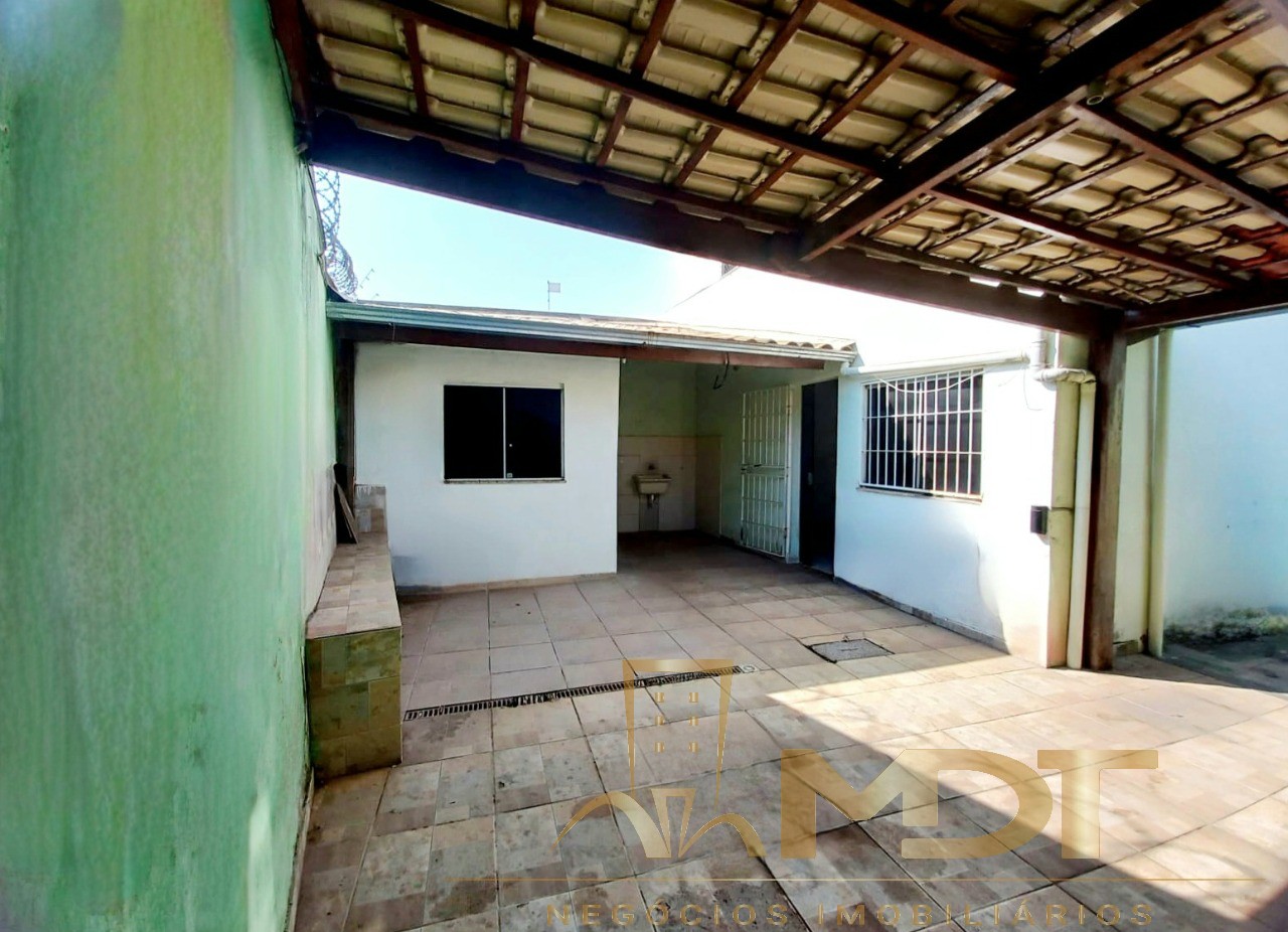 Casa à venda com 4 quartos, 157m² - Foto 9