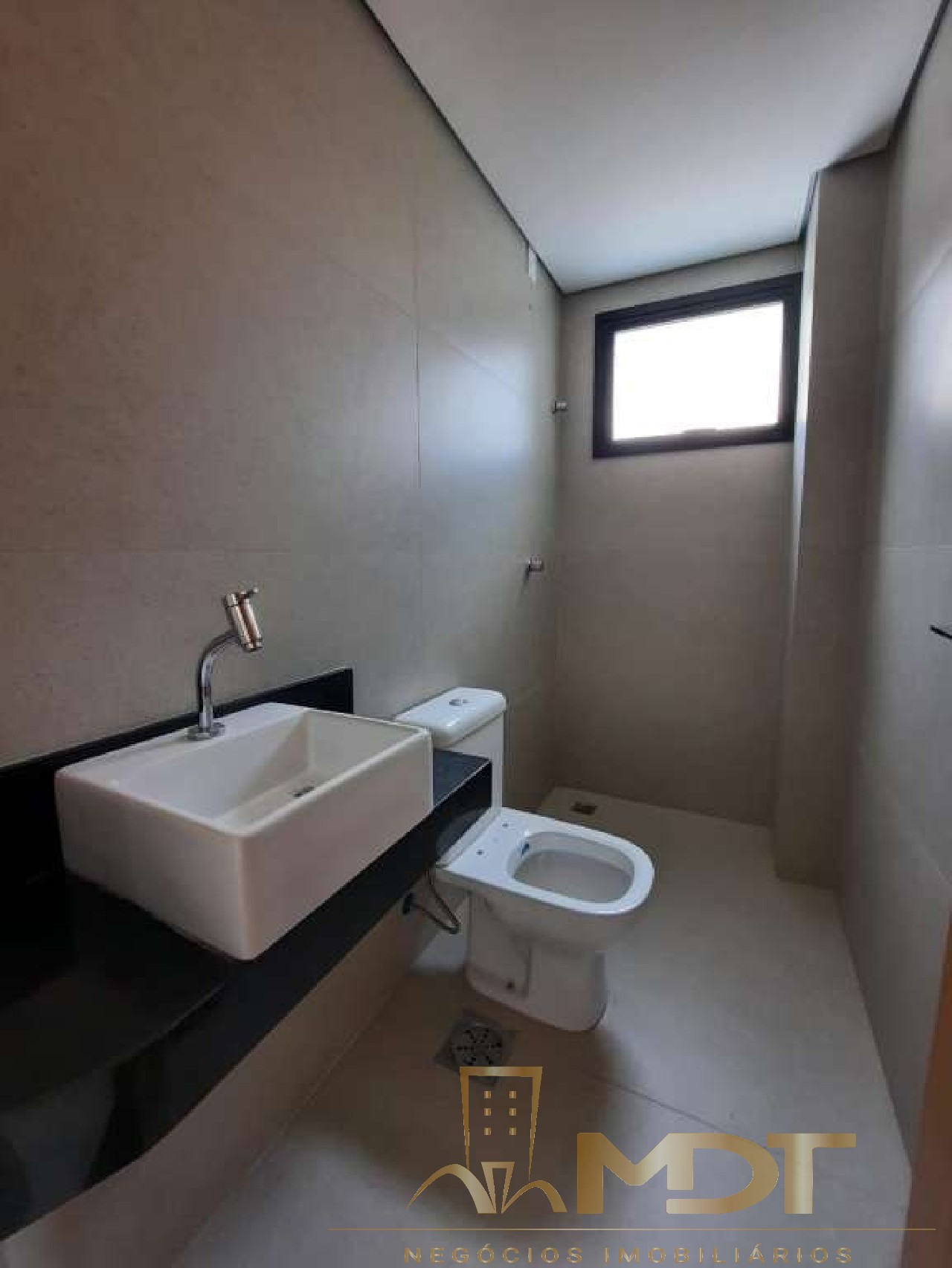 Apartamento à venda com 3 quartos, 161m² - Foto 13