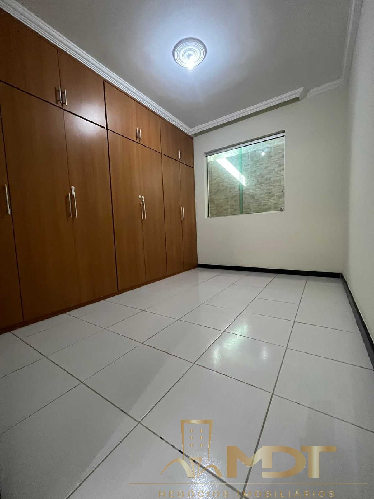 Casa à venda com 2 quartos, 71m² - Foto 18