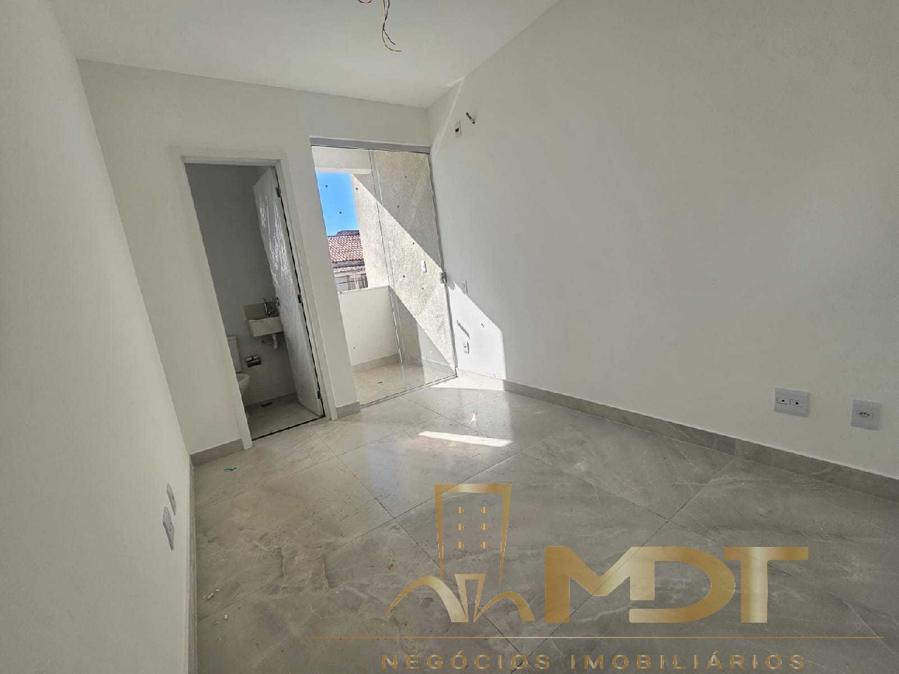 Casa à venda com 2 quartos, 130m² - Foto 23