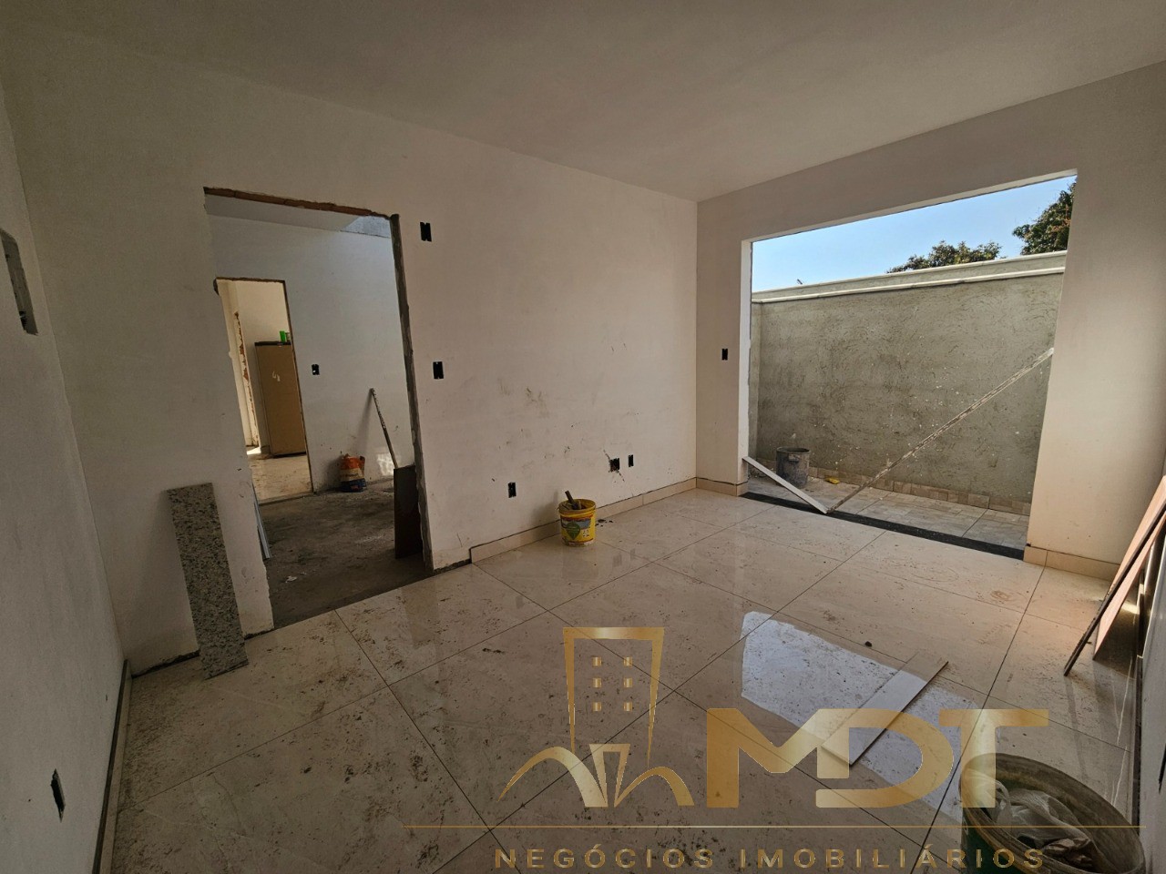 Apartamento à venda com 2 quartos, 85m² - Foto 11