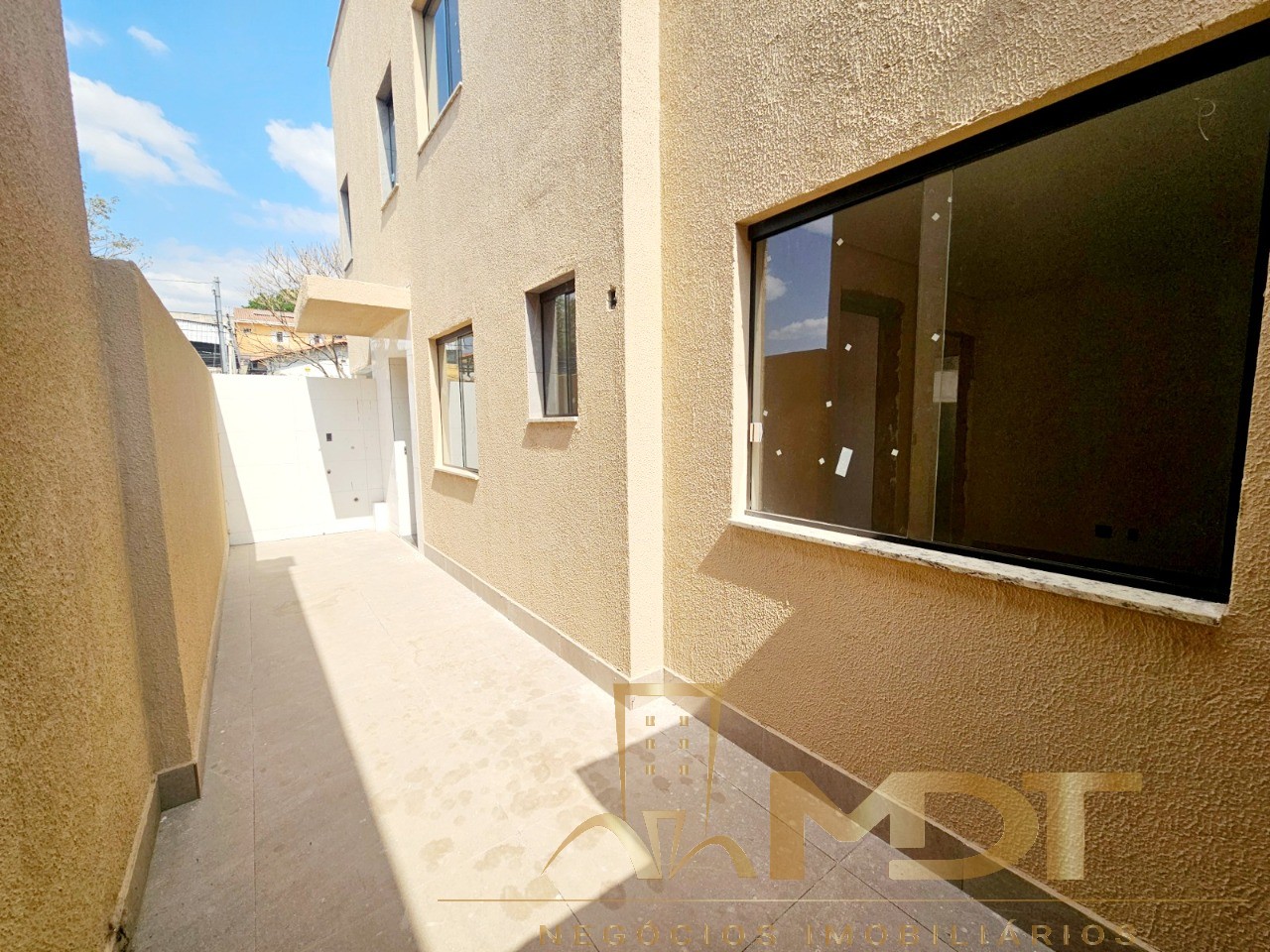 Apartamento à venda com 3 quartos, 86m² - Foto 1