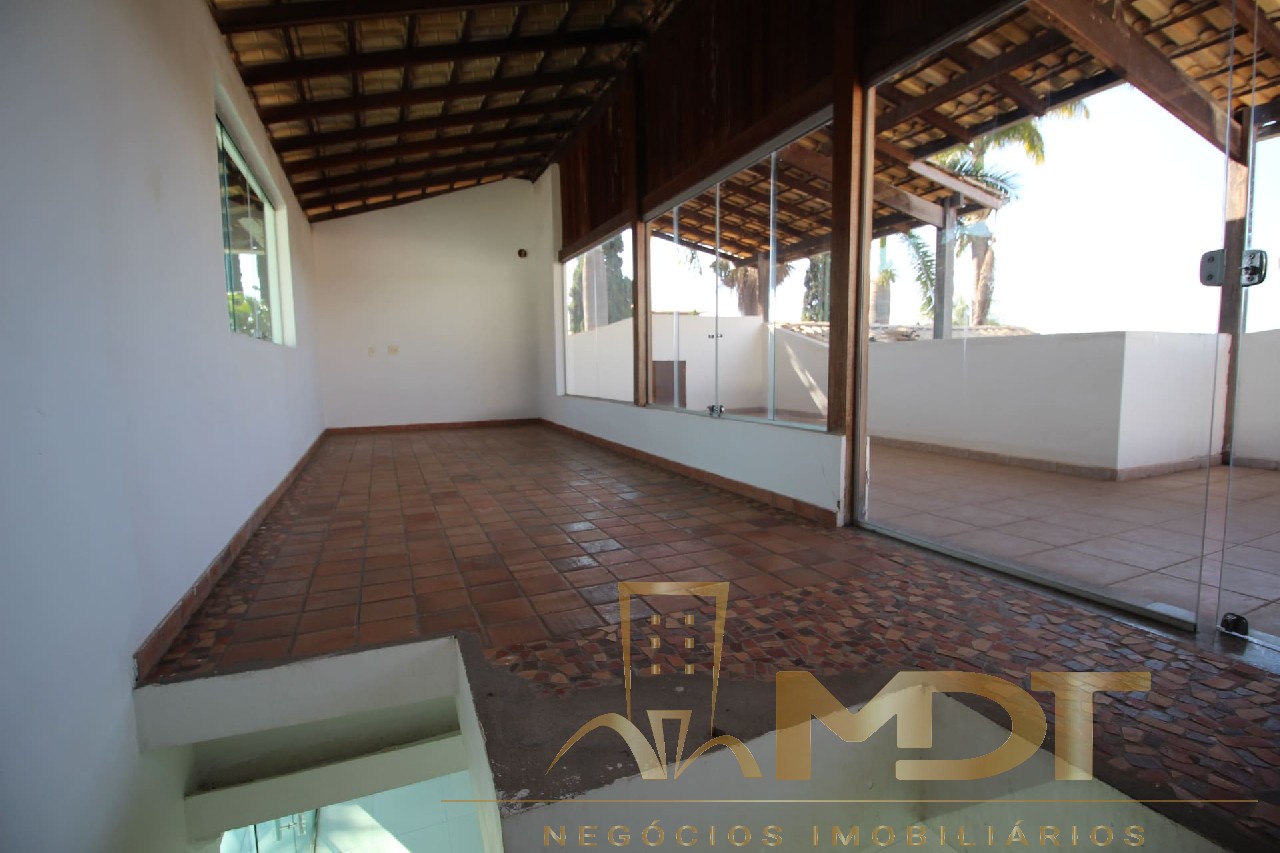 Casa à venda com 4 quartos, 500m² - Foto 9