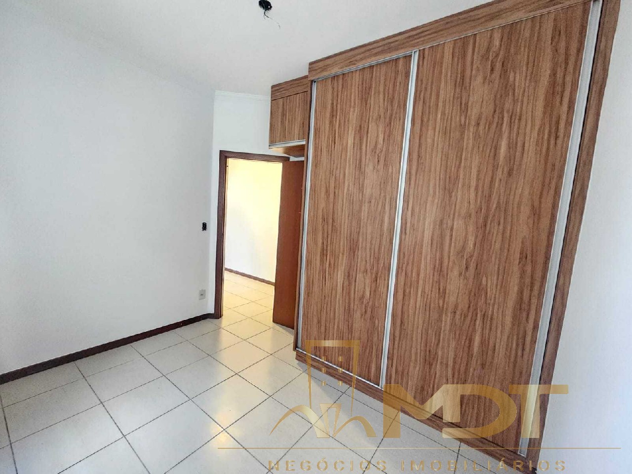 Casa à venda com 3 quartos, 105m² - Foto 18