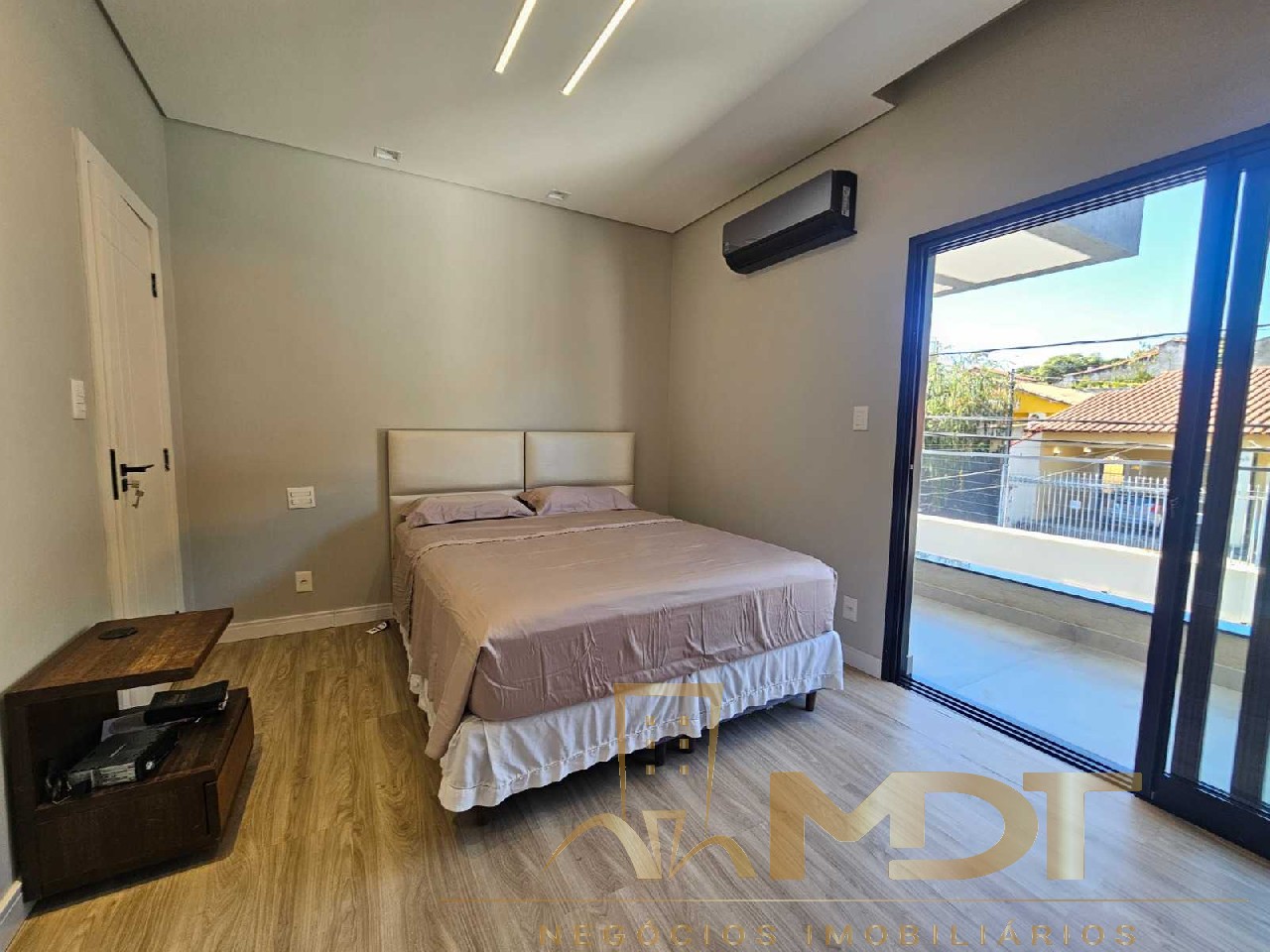 Casa à venda com 5 quartos, 310m² - Foto 46