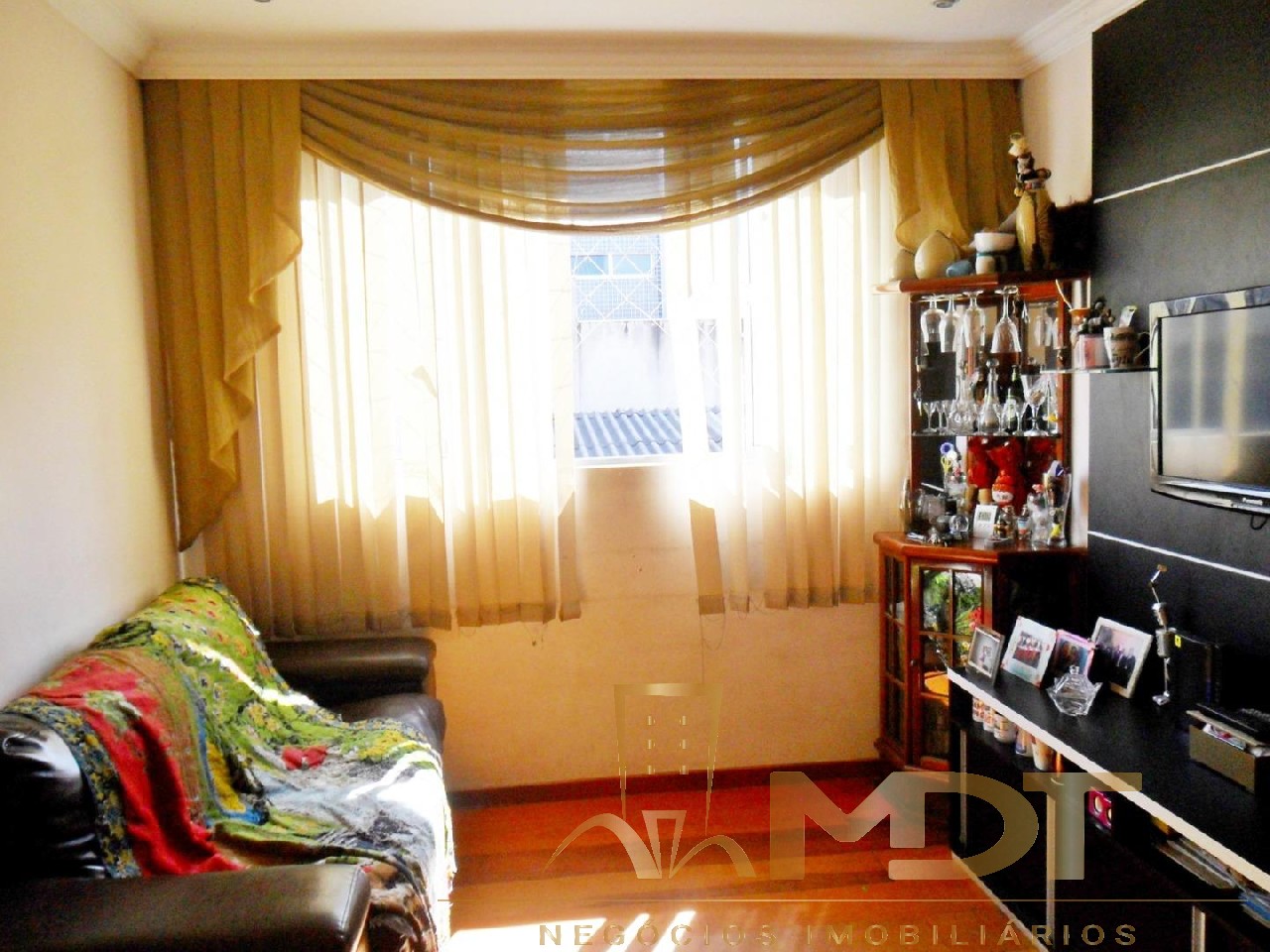 Apartamento à venda com 3 quartos, 67m² - Foto 1