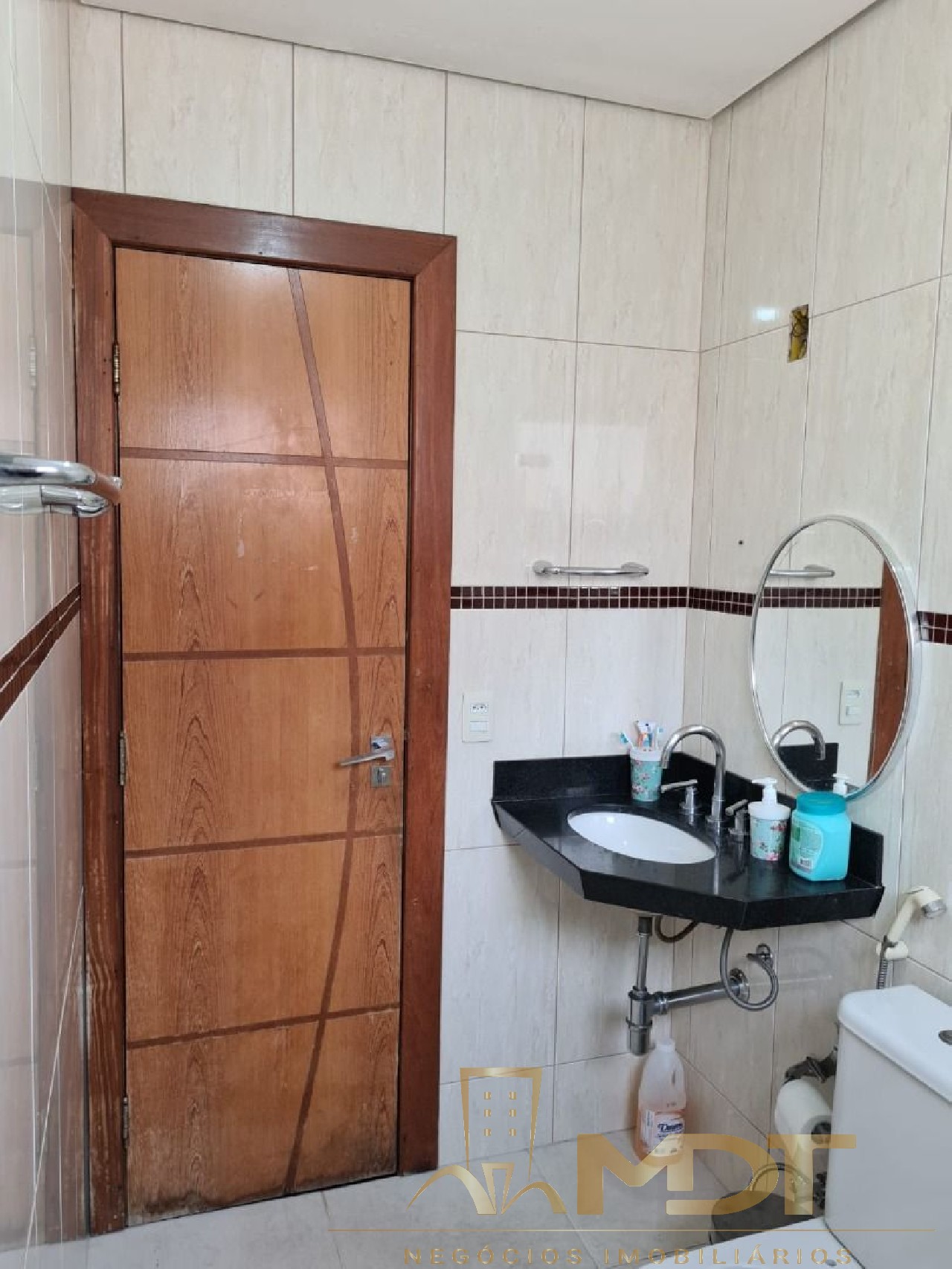 Casa à venda com 4 quartos, 300m² - Foto 8