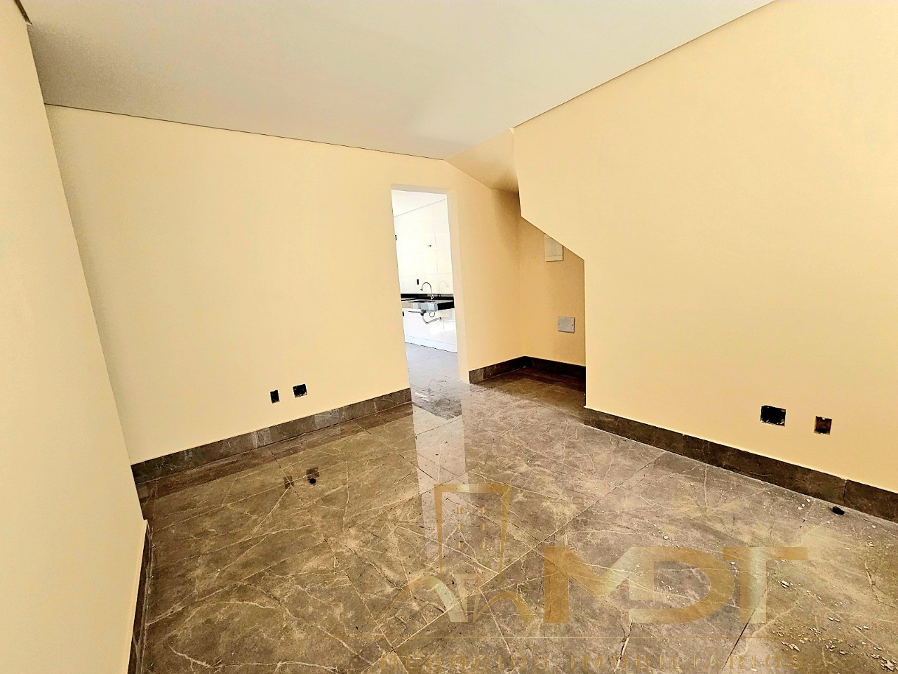 Apartamento à venda com 3 quartos, 86m² - Foto 5