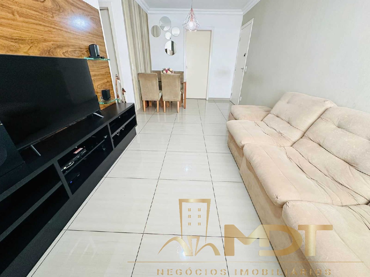 Apartamento à venda com 2 quartos, 65m² - Foto 7