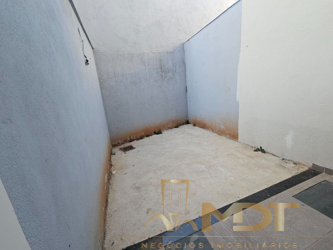 Casa à venda com 2 quartos, 77m² - Foto 17