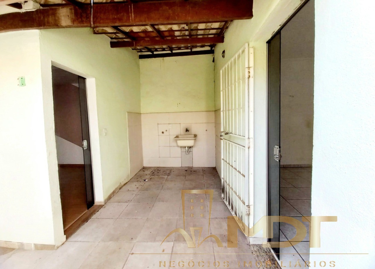 Casa à venda com 4 quartos, 157m² - Foto 12