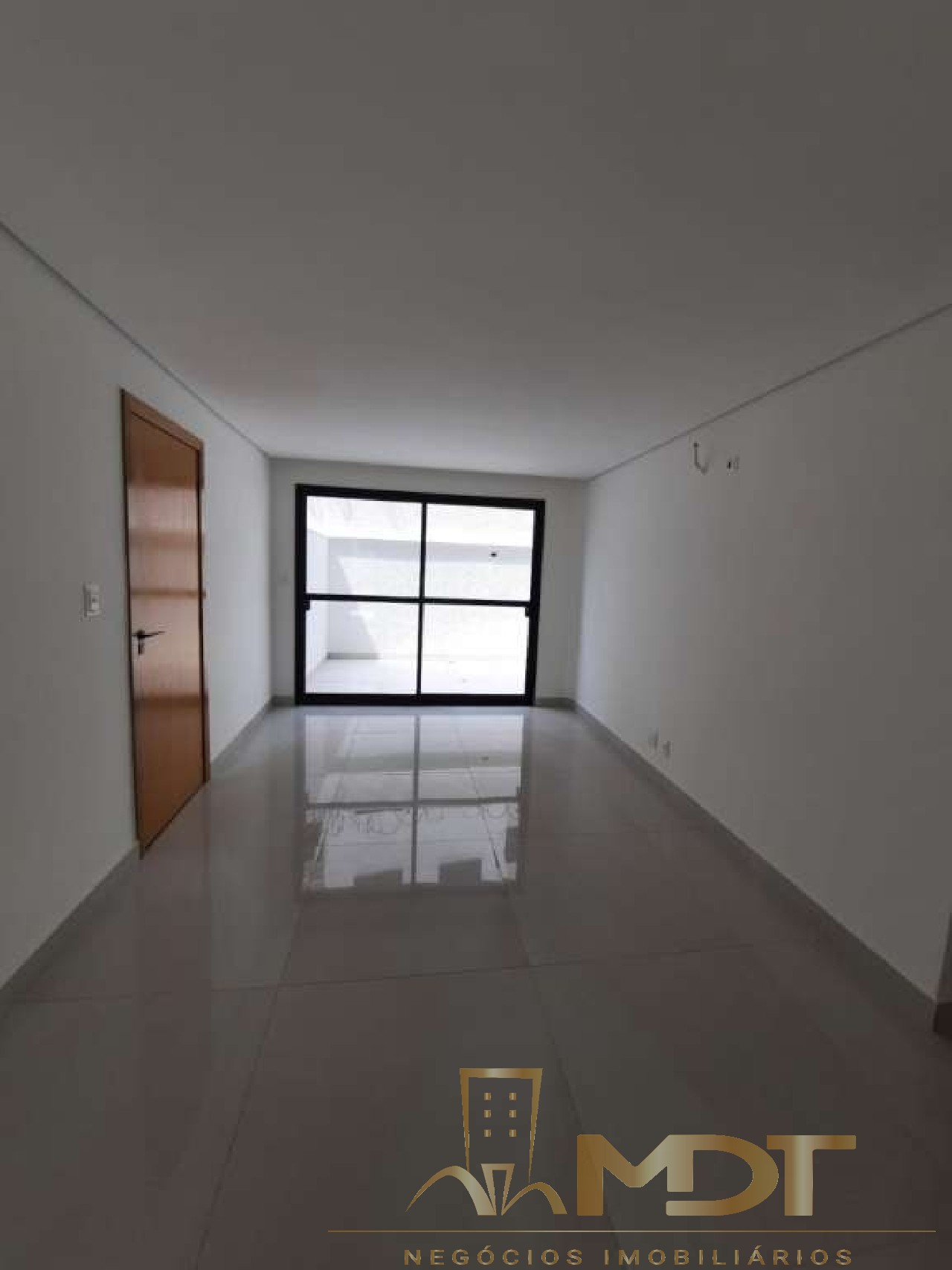 Apartamento à venda com 3 quartos, 161m² - Foto 8