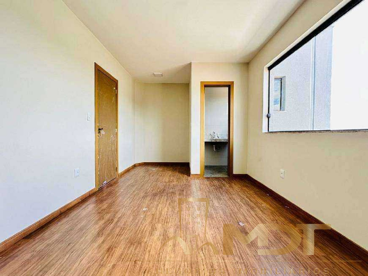 Casa à venda com 3 quartos, 168m² - Foto 9