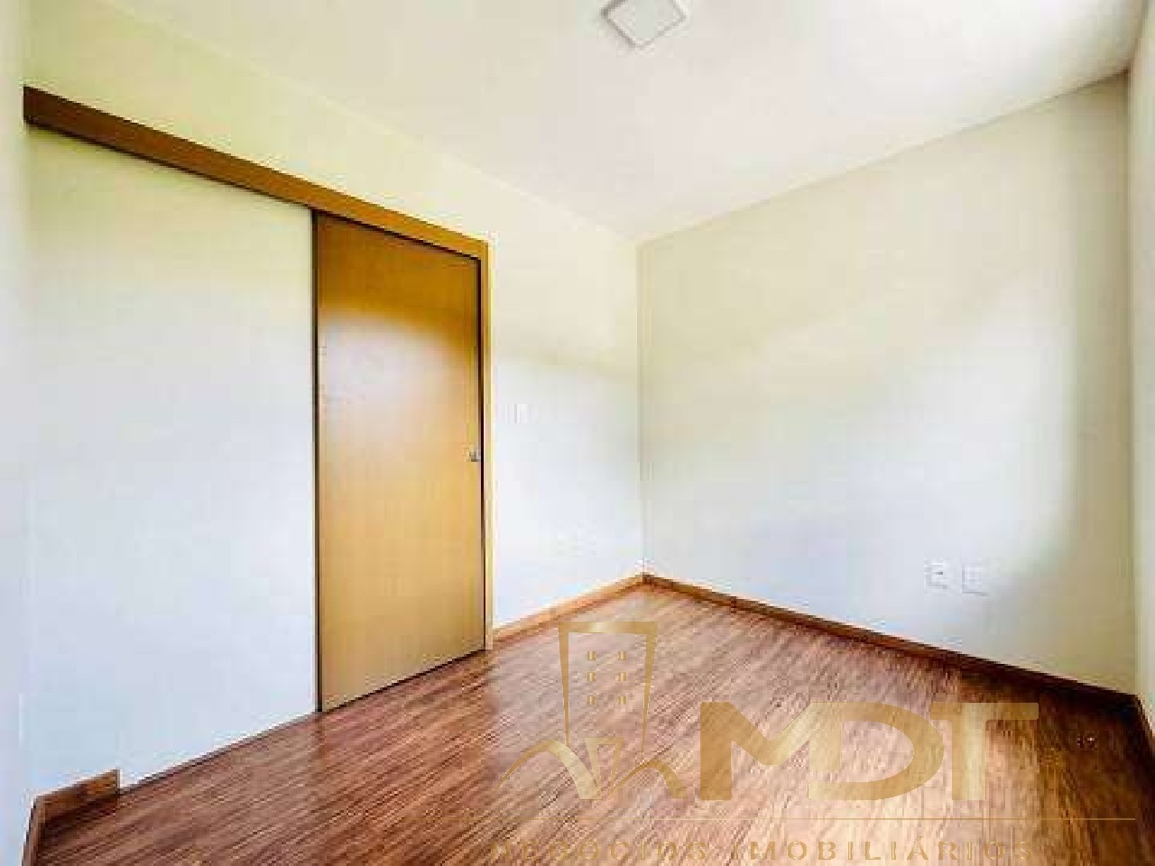 Casa à venda com 3 quartos, 128m² - Foto 14