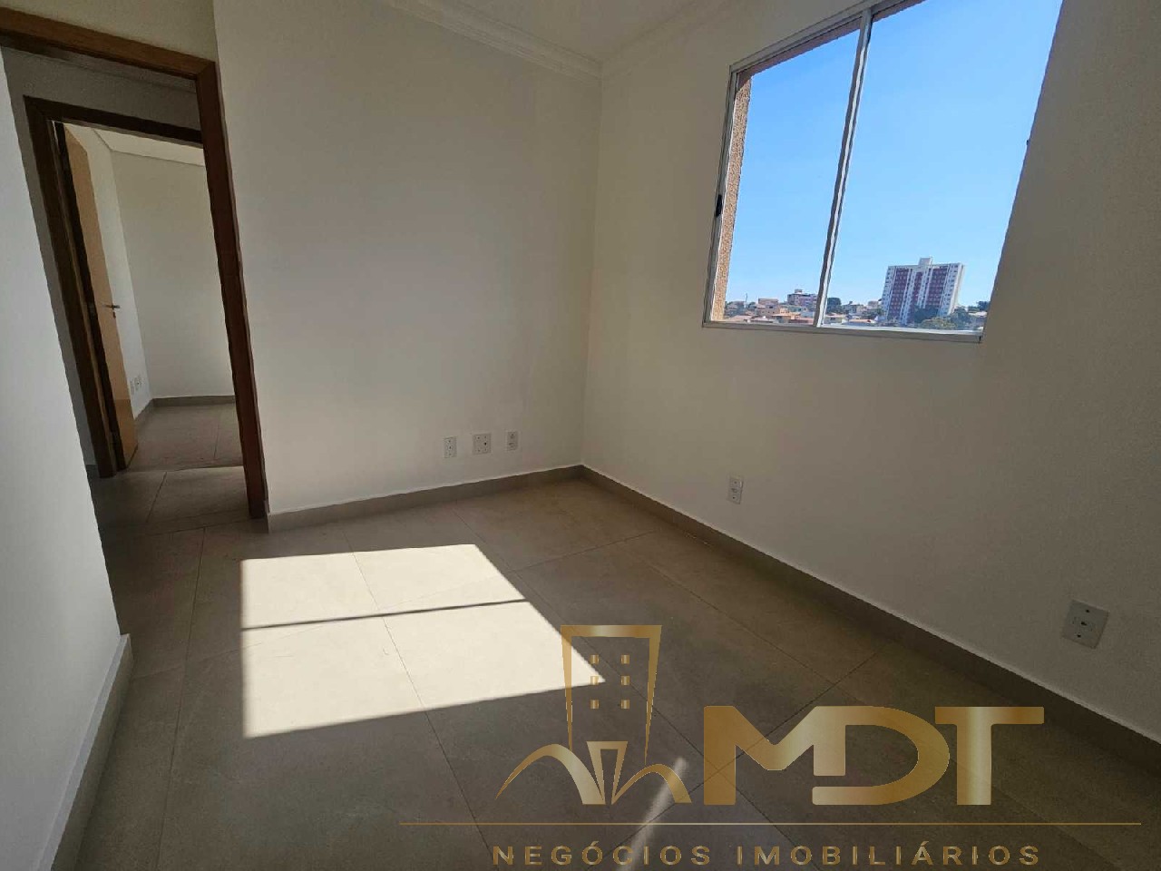 Cobertura à venda com 2 quartos, 90m² - Foto 14