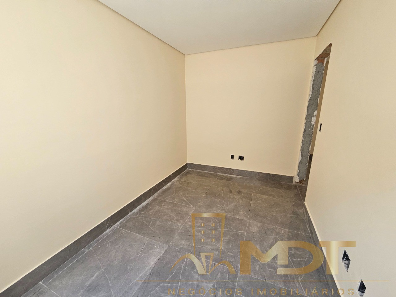 Apartamento à venda com 3 quartos, 86m² - Foto 18