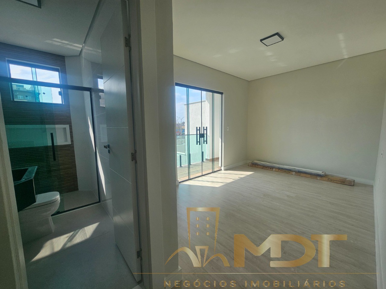 Casa à venda com 4 quartos, 209m² - Foto 12