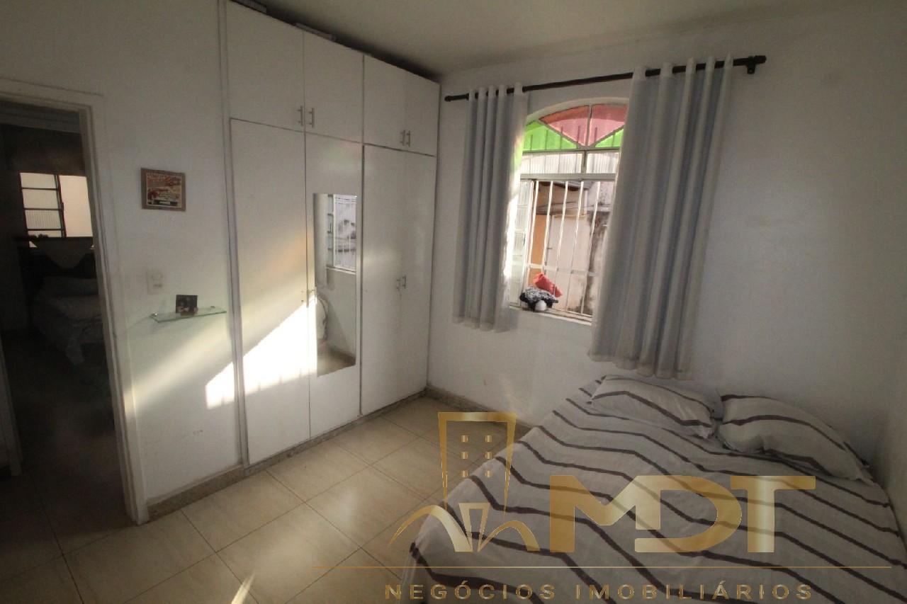 Casa à venda com 3 quartos, 91m² - Foto 14