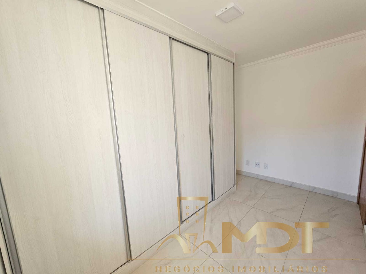 Casa à venda com 3 quartos, 190m² - Foto 24