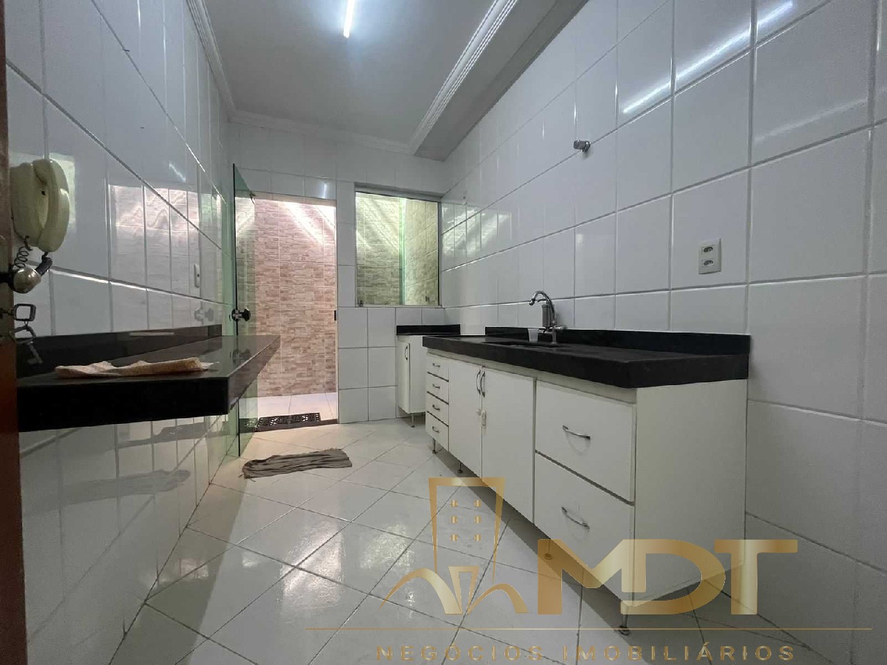 Casa à venda com 2 quartos, 71m² - Foto 17