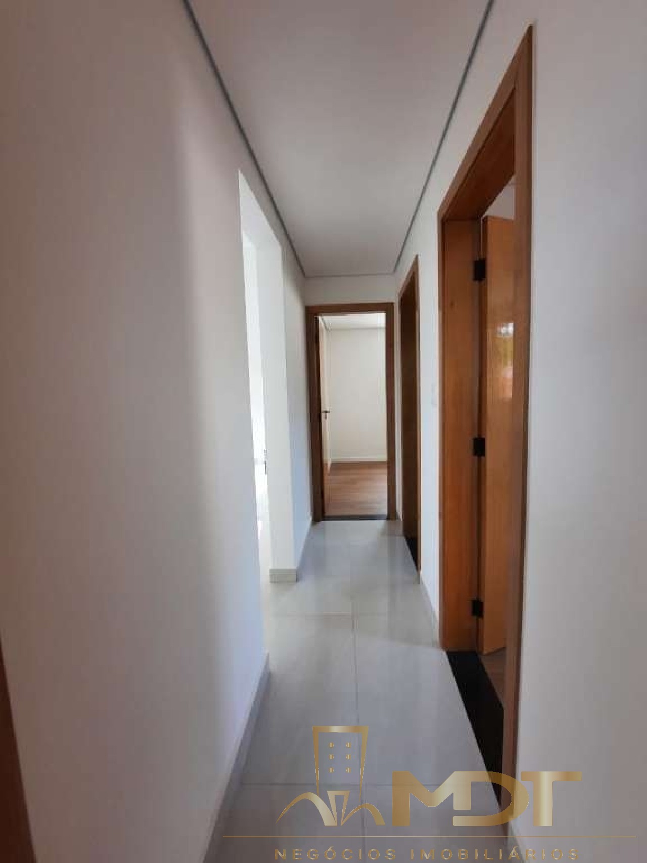 Apartamento à venda com 3 quartos, 81m² - Foto 5