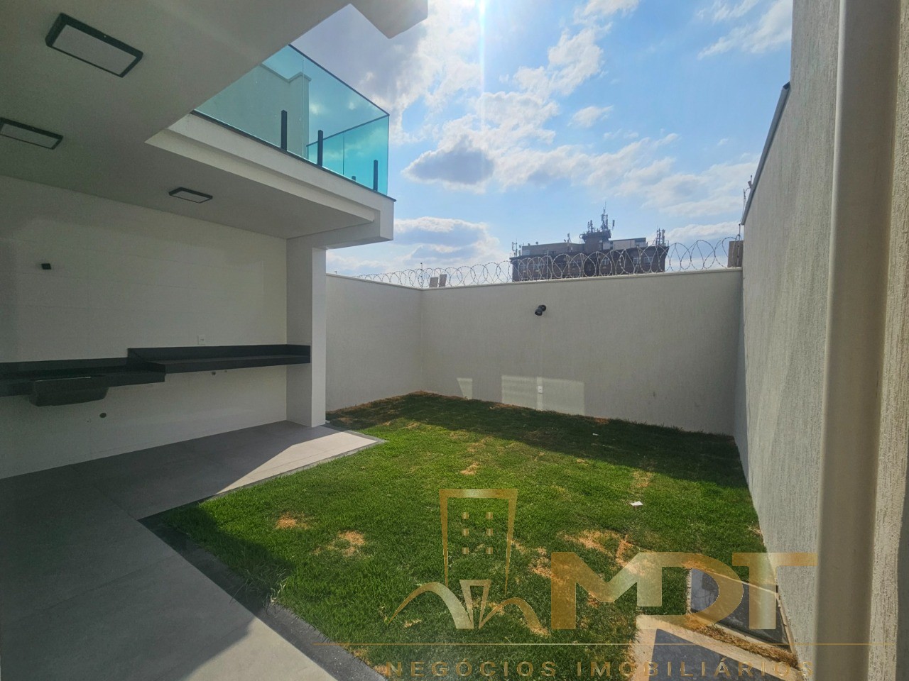 Casa à venda com 4 quartos, 209m² - Foto 39